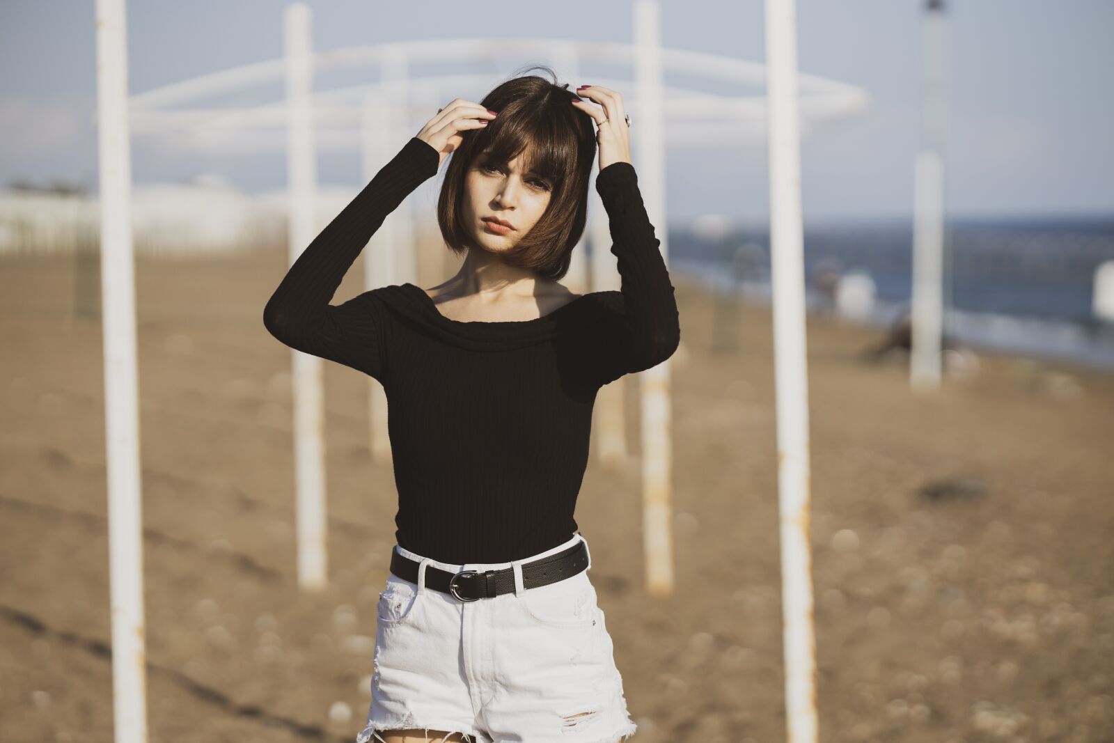 Canon RF 85mm F1.2L USM sample photo. Model, woman, pose photography