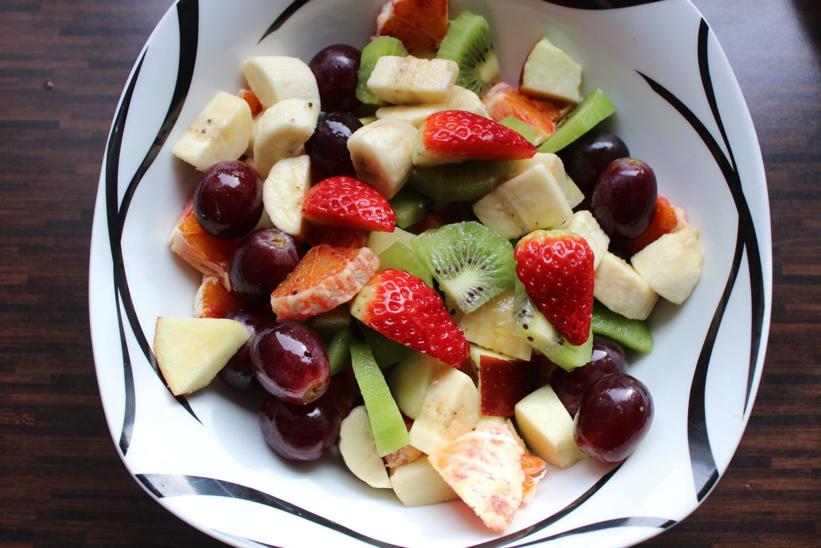 Canon EOS 600D (Rebel EOS T3i / EOS Kiss X5) sample photo. Fruit, fruit salad, raw photography