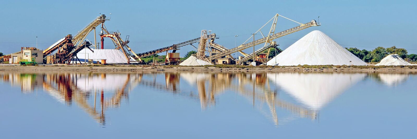 Canon EOS 550D (EOS Rebel T2i / EOS Kiss X4) sample photo. Salins, aigues-mortes, salt photography