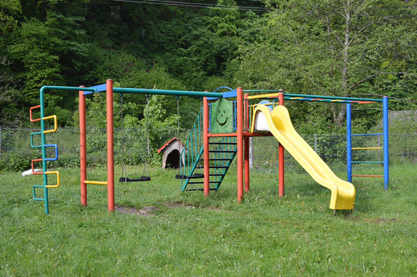 Nikon D3200 sample photo. Playground, nature, green photography