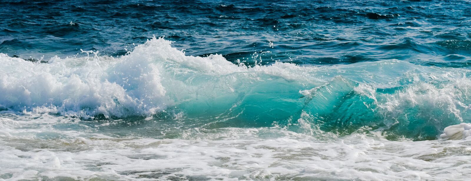 Nikon D3300 sample photo. Wave, foam, spray photography