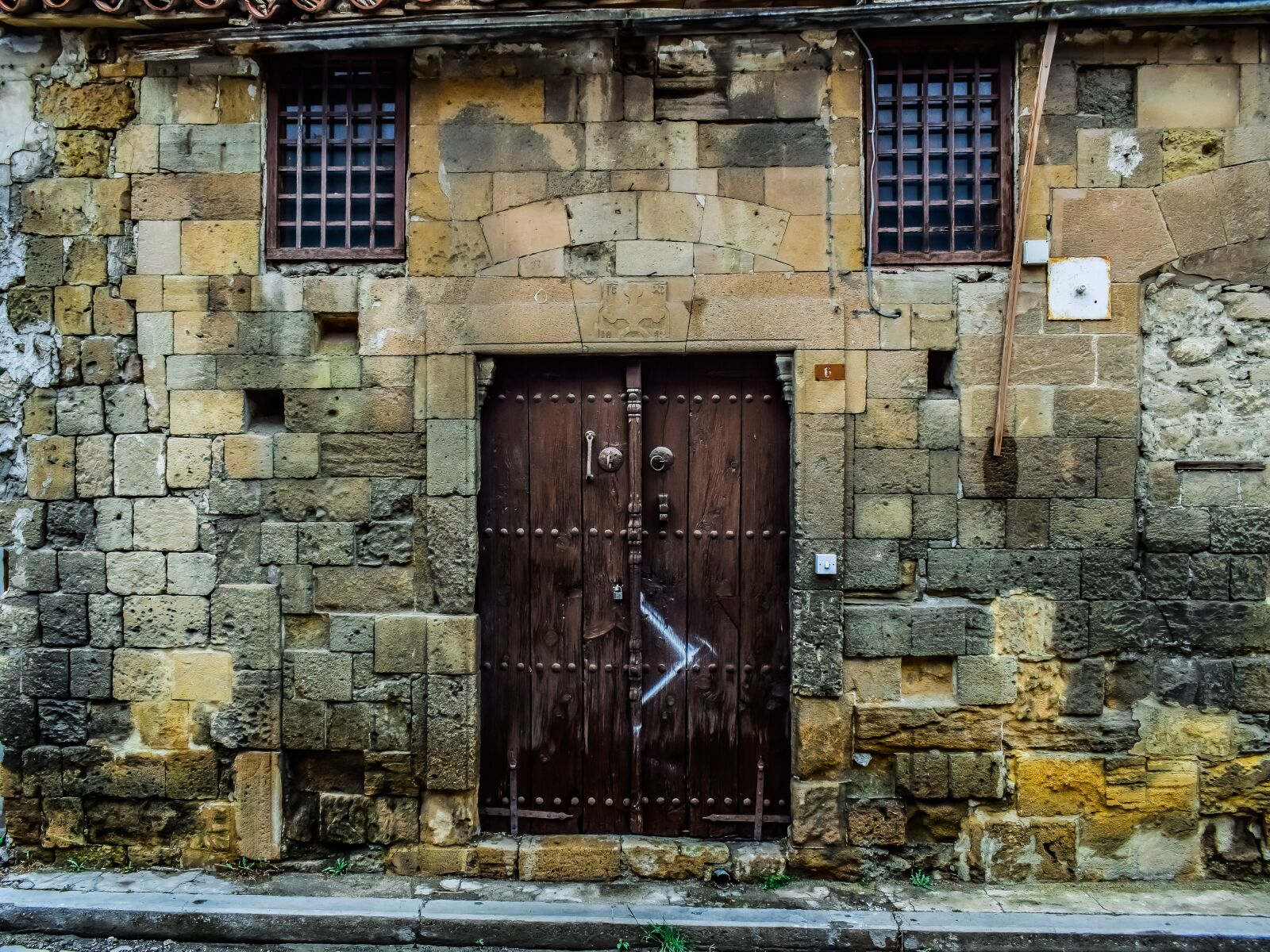 Nikon D3300 sample photo. Architecture, old, wall photography