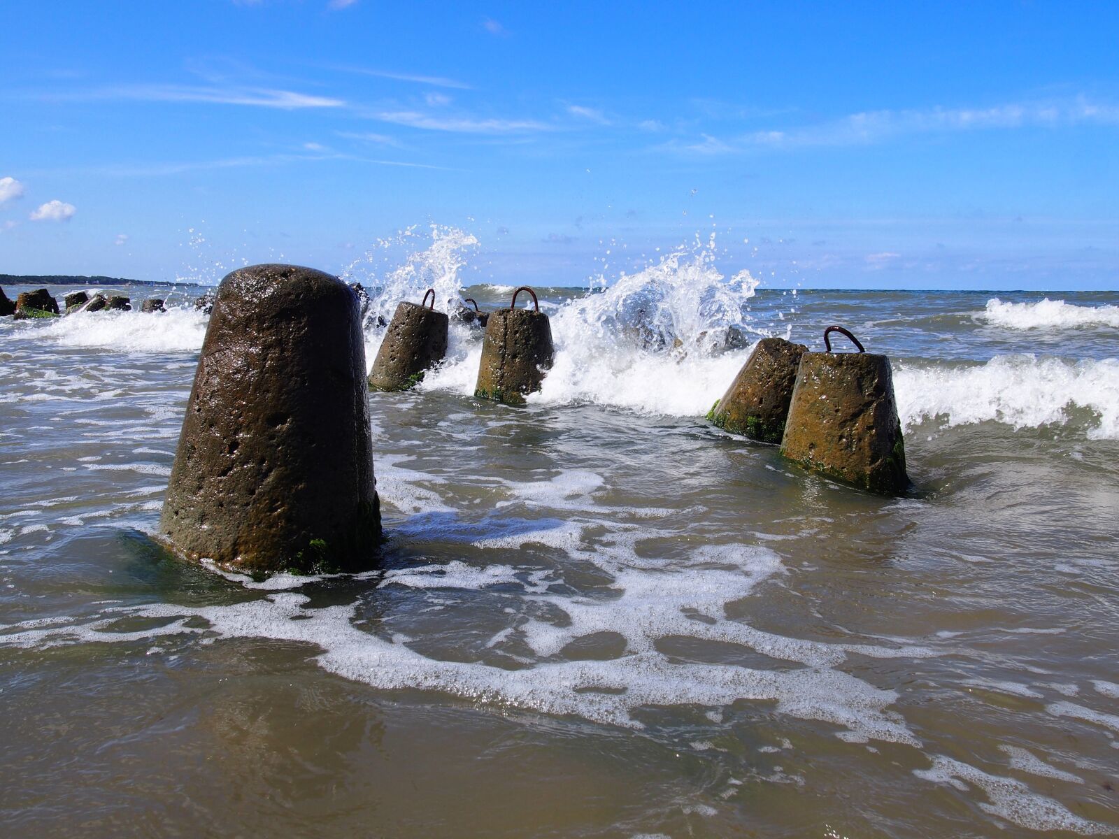 Olympus PEN E-PL6 sample photo. Orzechowo, sea, the waves photography