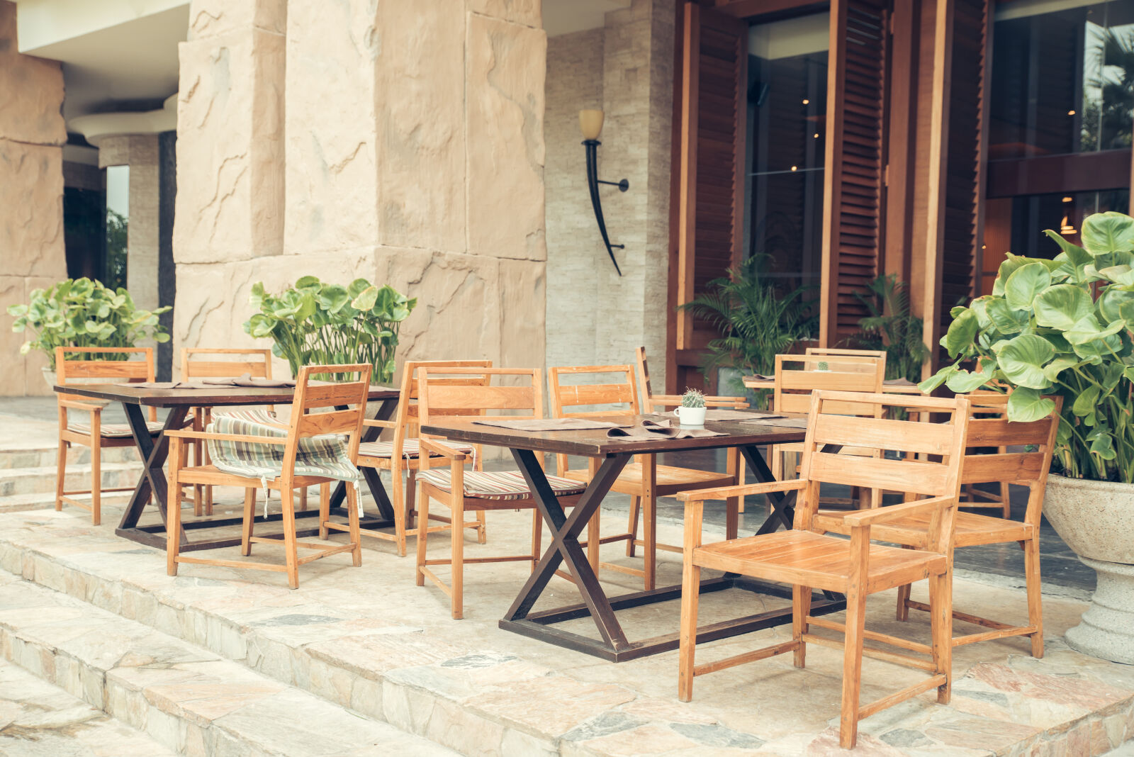 Nikon D610 + Tamron SP 24-70mm F2.8 Di VC USD sample photo. Background, cafe, chairs, colors photography