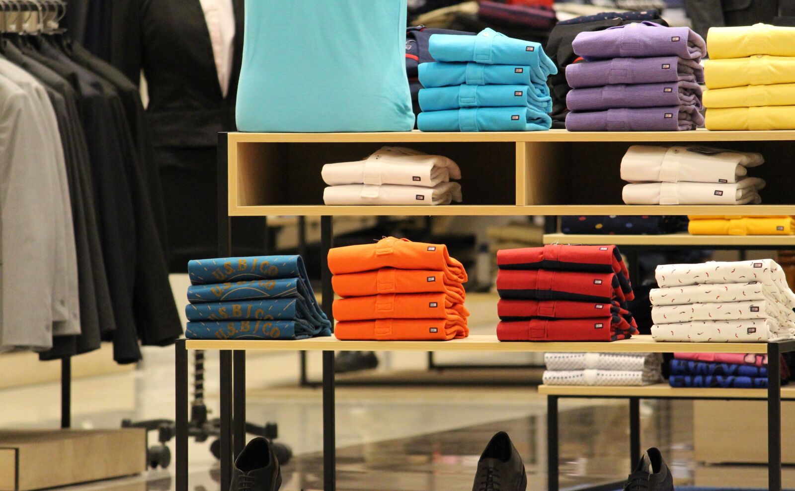 Canon EOS 700D (EOS Rebel T5i / EOS Kiss X7i) sample photo. Tshirt, shirt, clothes photography
