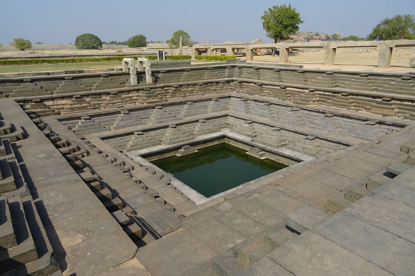 Sony DSC-HX60V sample photo. Stepped tank, hampi, pushkarini photography