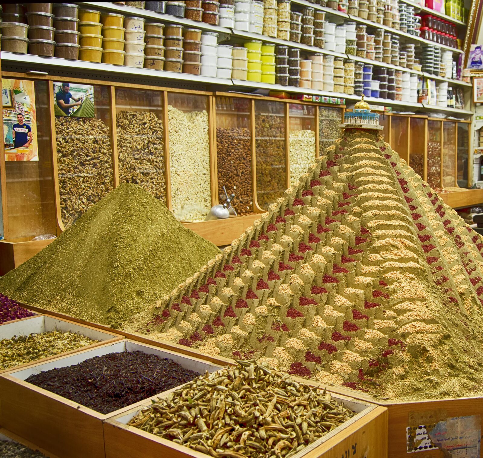 Nikon D5100 sample photo. Spices, spice market, display photography