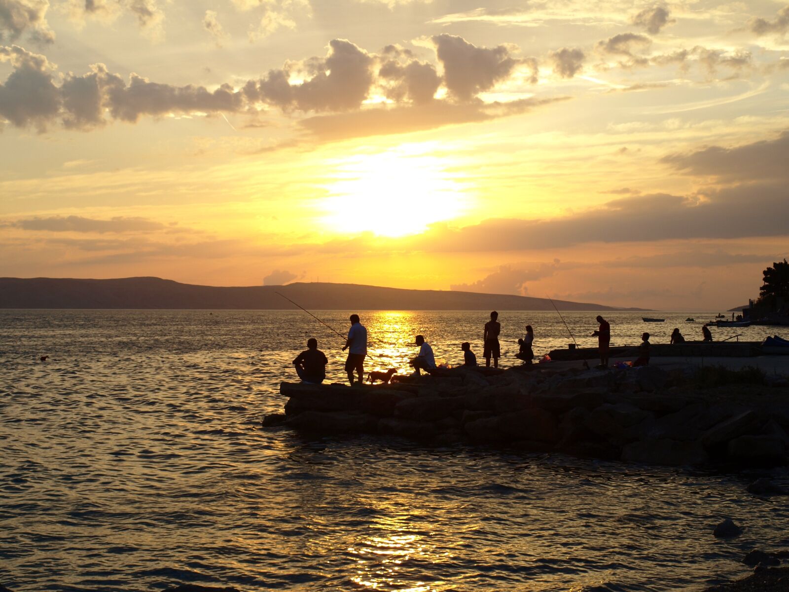 Olympus E-510 (EVOLT E-510) sample photo. Sunset, fishing, water photography