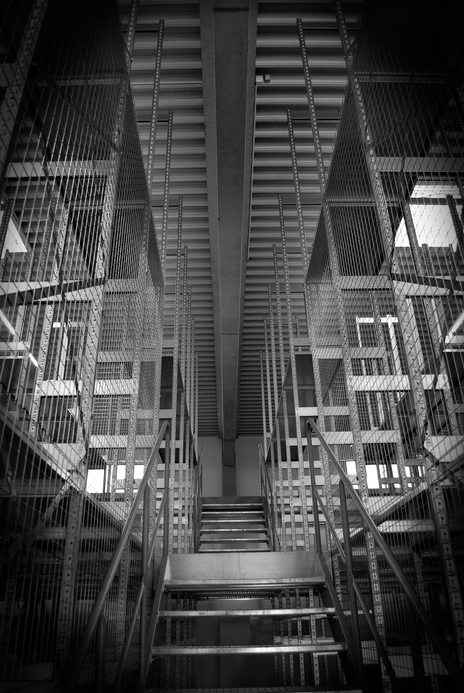 Nikon D60 sample photo. Steel shelf, floor shelf photography