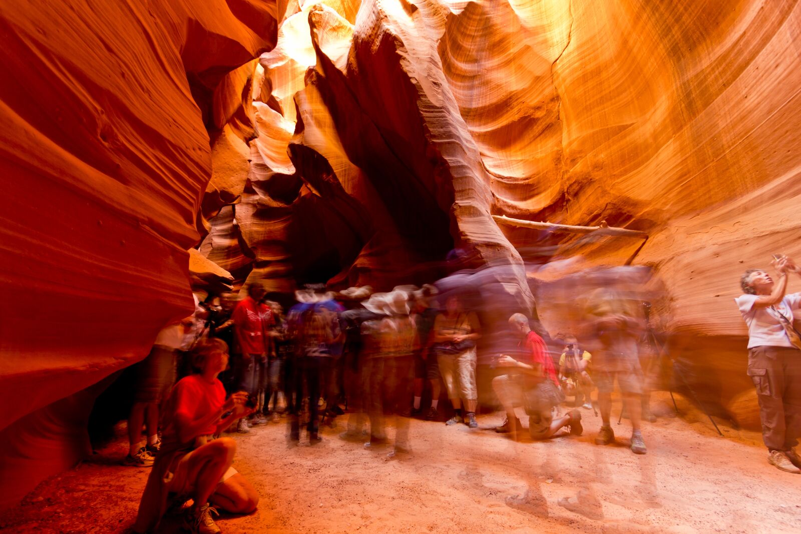 Canon EOS 550D (EOS Rebel T2i / EOS Kiss X4) sample photo. Antelope canyon, slow exposure photography
