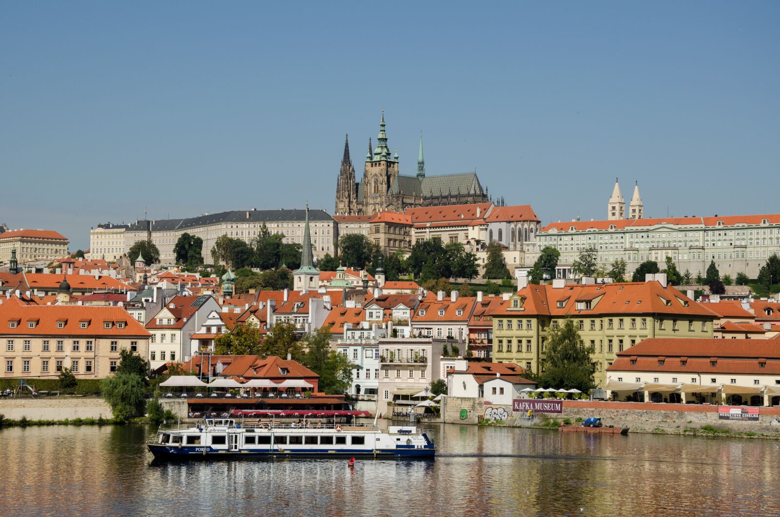 Nikon D5100 sample photo. Prague, europe, moldova photography