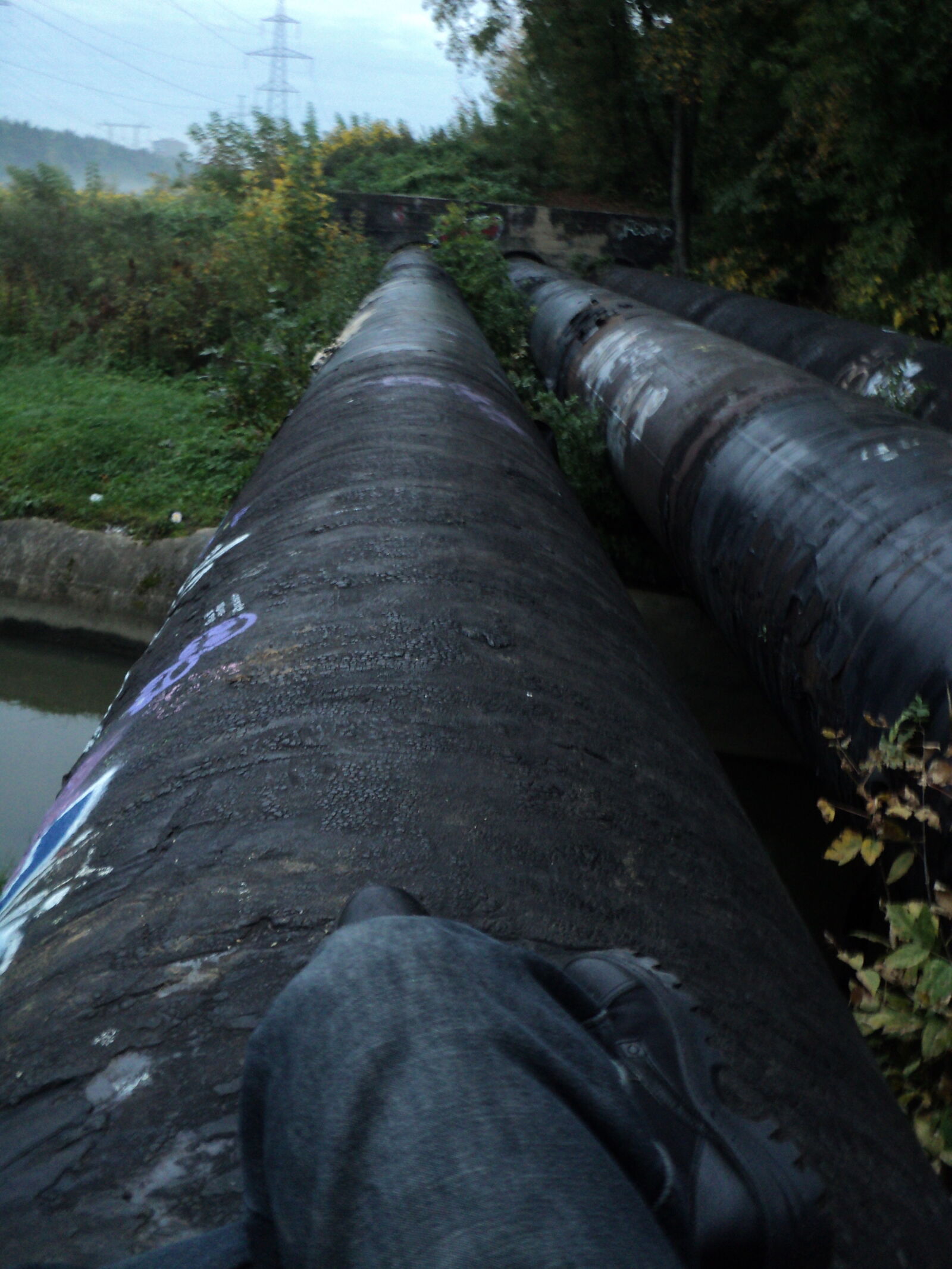 Sony DSC-S2100 sample photo. Pipes :3 also meee photography
