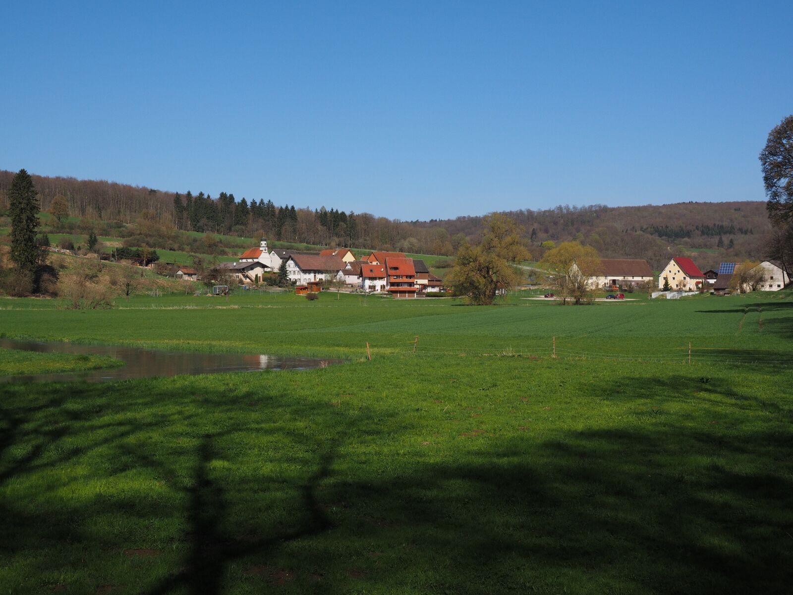 Olympus OM-D E-M1 + Olympus M.Zuiko Digital ED 12-40mm F2.8 Pro sample photo. Unterwilzingen, community, village photography