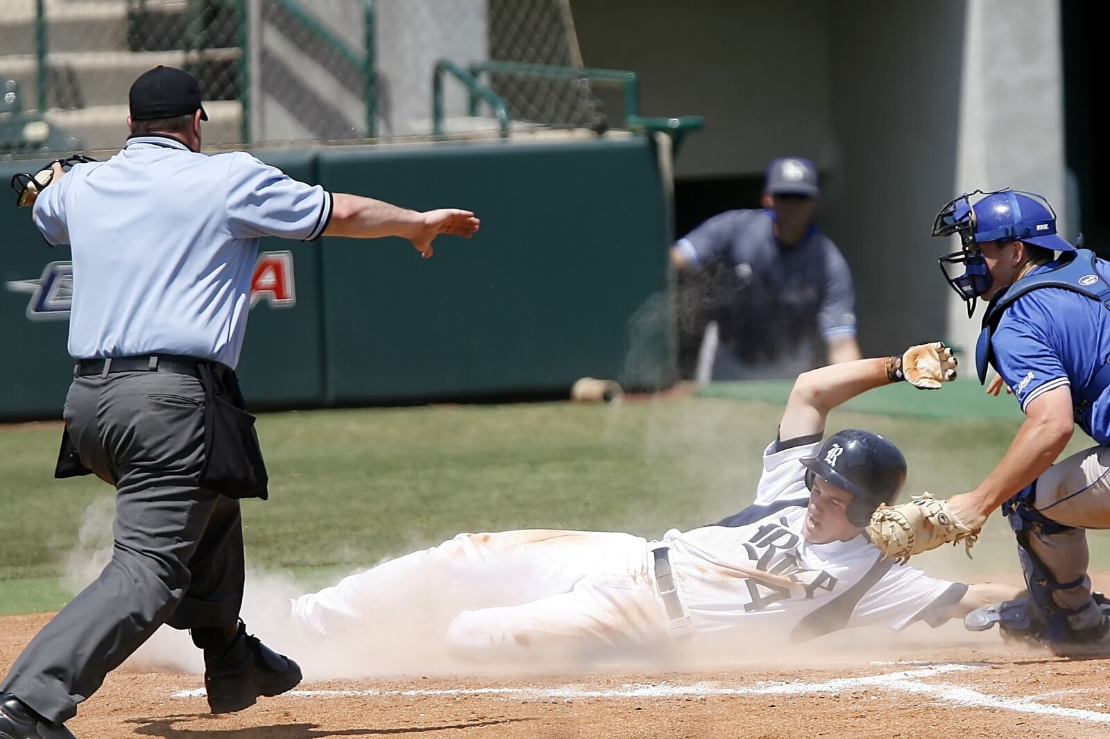 Canon EOS-1D Mark II N sample photo. Baseball, sliding, runner photography