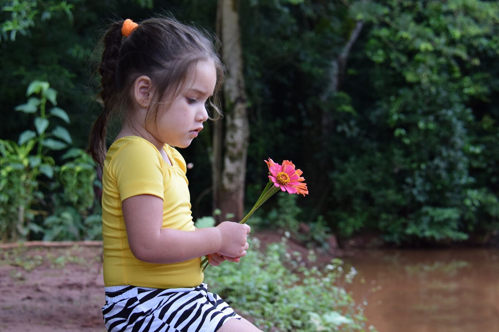 Nikon D5300 sample photo. Flower, child, girl photography
