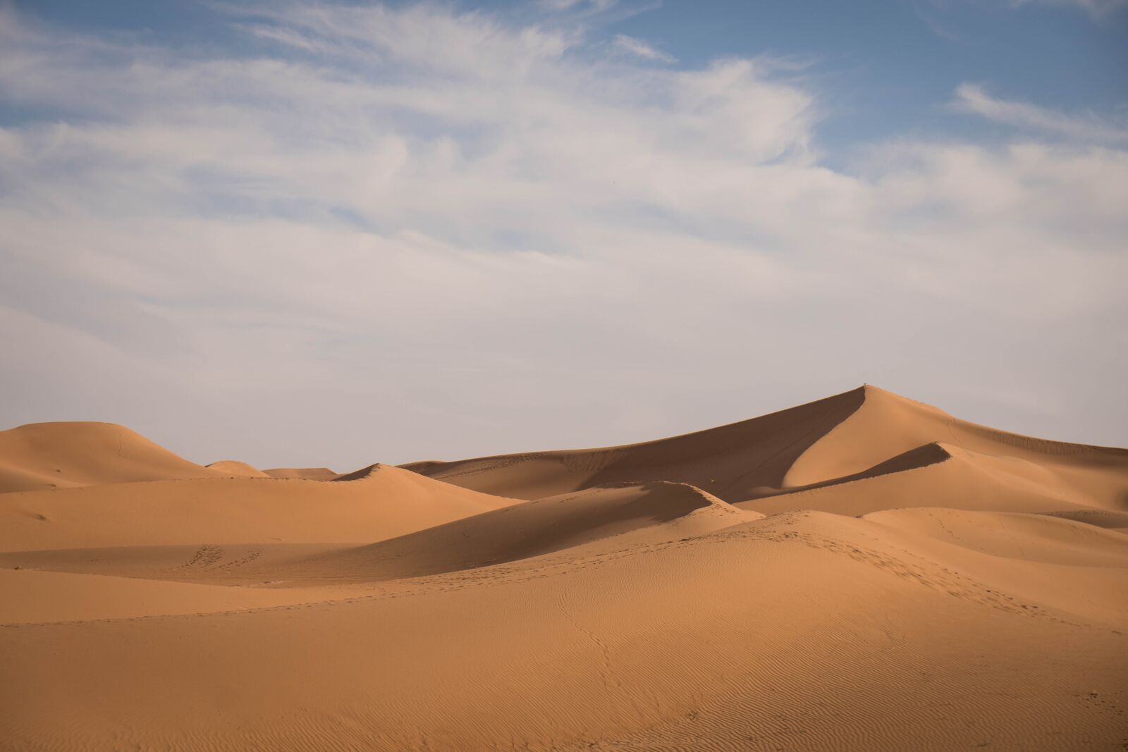 Sony a6500 + Sony Vario-Tessar T* E 16-70mm F4 ZA OSS sample photo. Sahara, desert, sand photography