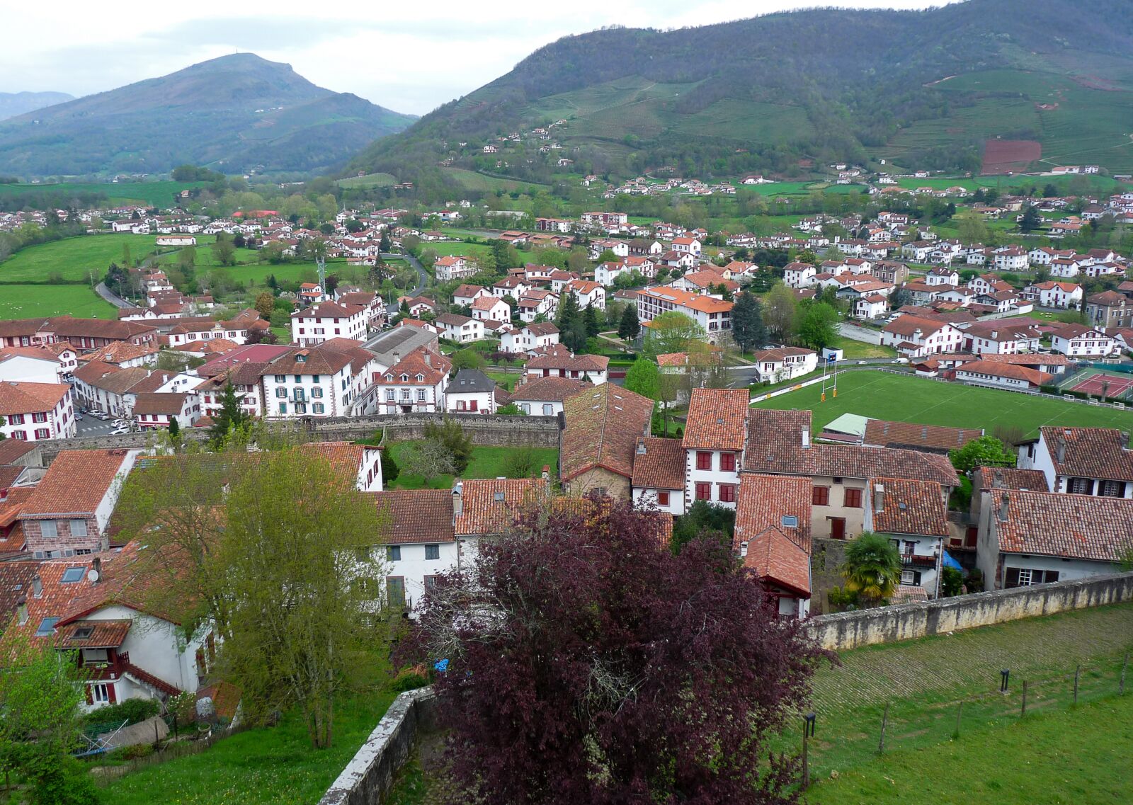 Panasonic Lumix DMC-FZ28 sample photo. France, basque country, pyr photography