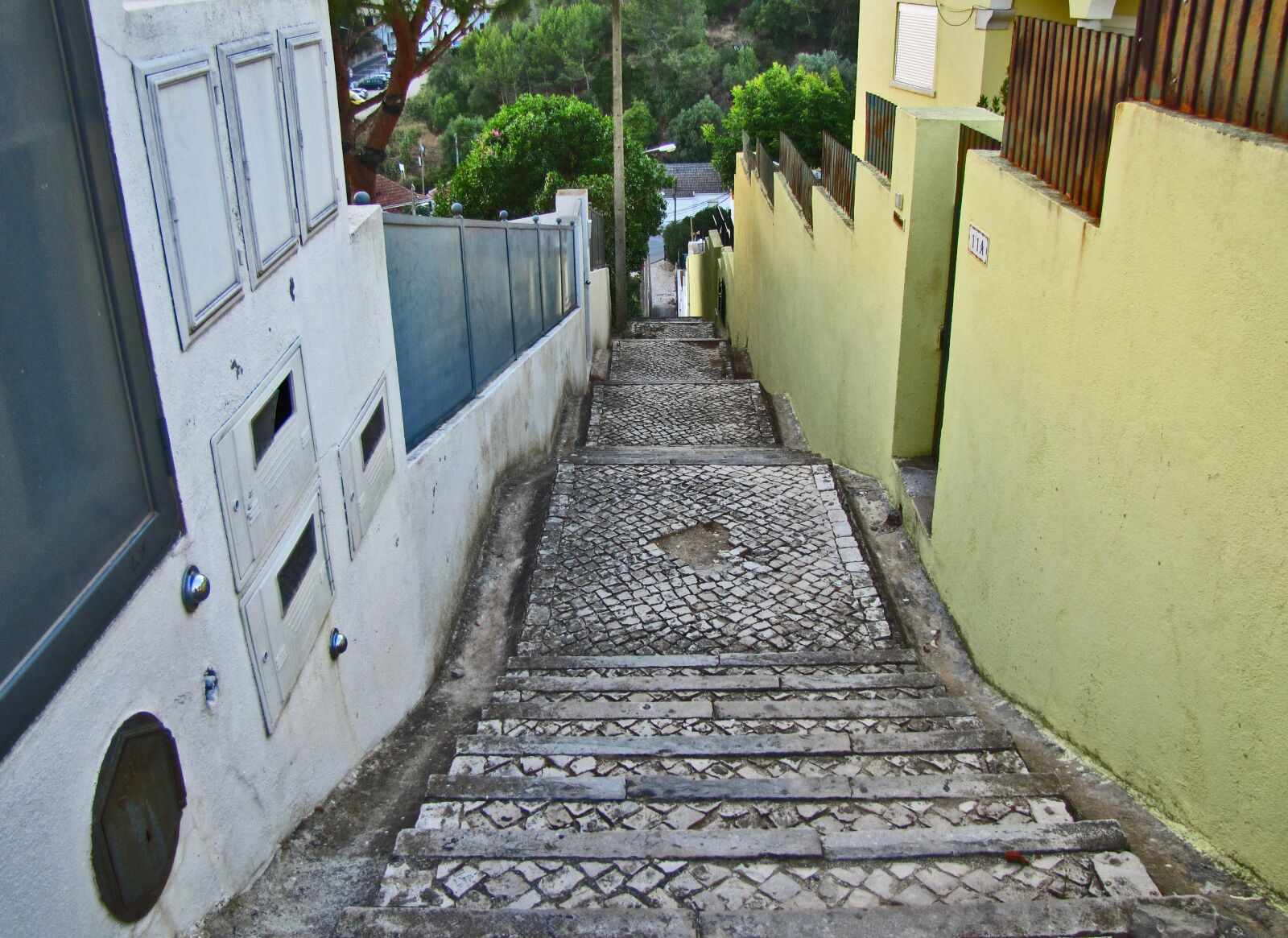 Canon PowerShot SX20 IS sample photo. Ladder, the descent, stage photography