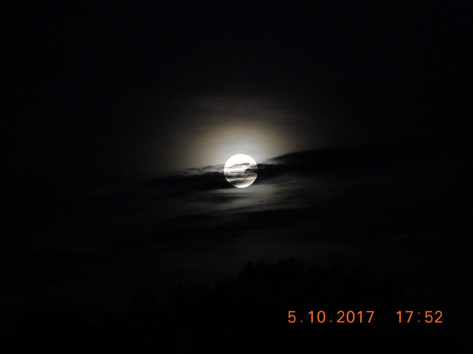 Nikon Coolpix B500 sample photo. Crescent, moon, full, moon photography