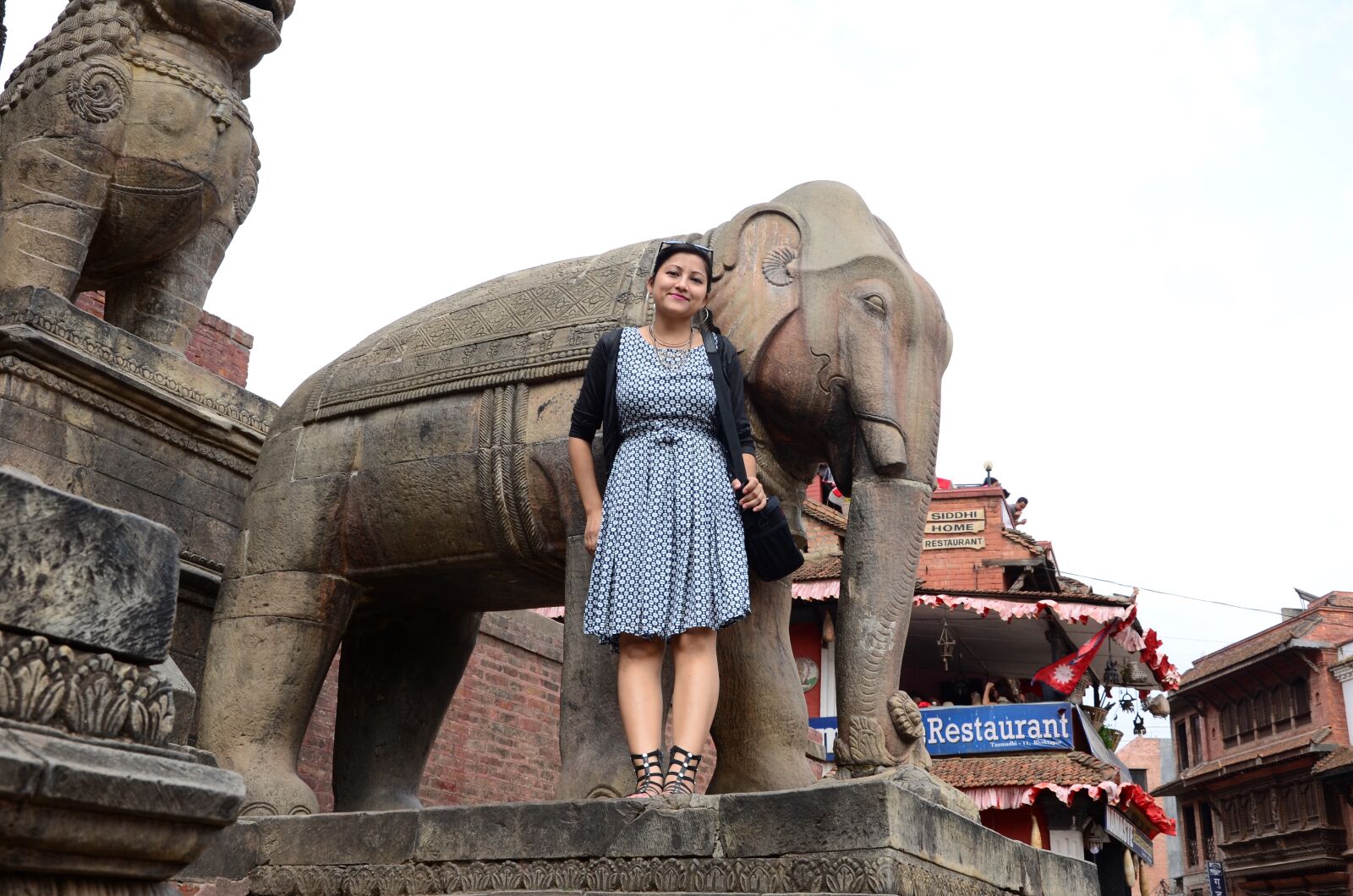 Nikon D7000 sample photo. Bhaktapur, elephant, historic, center photography