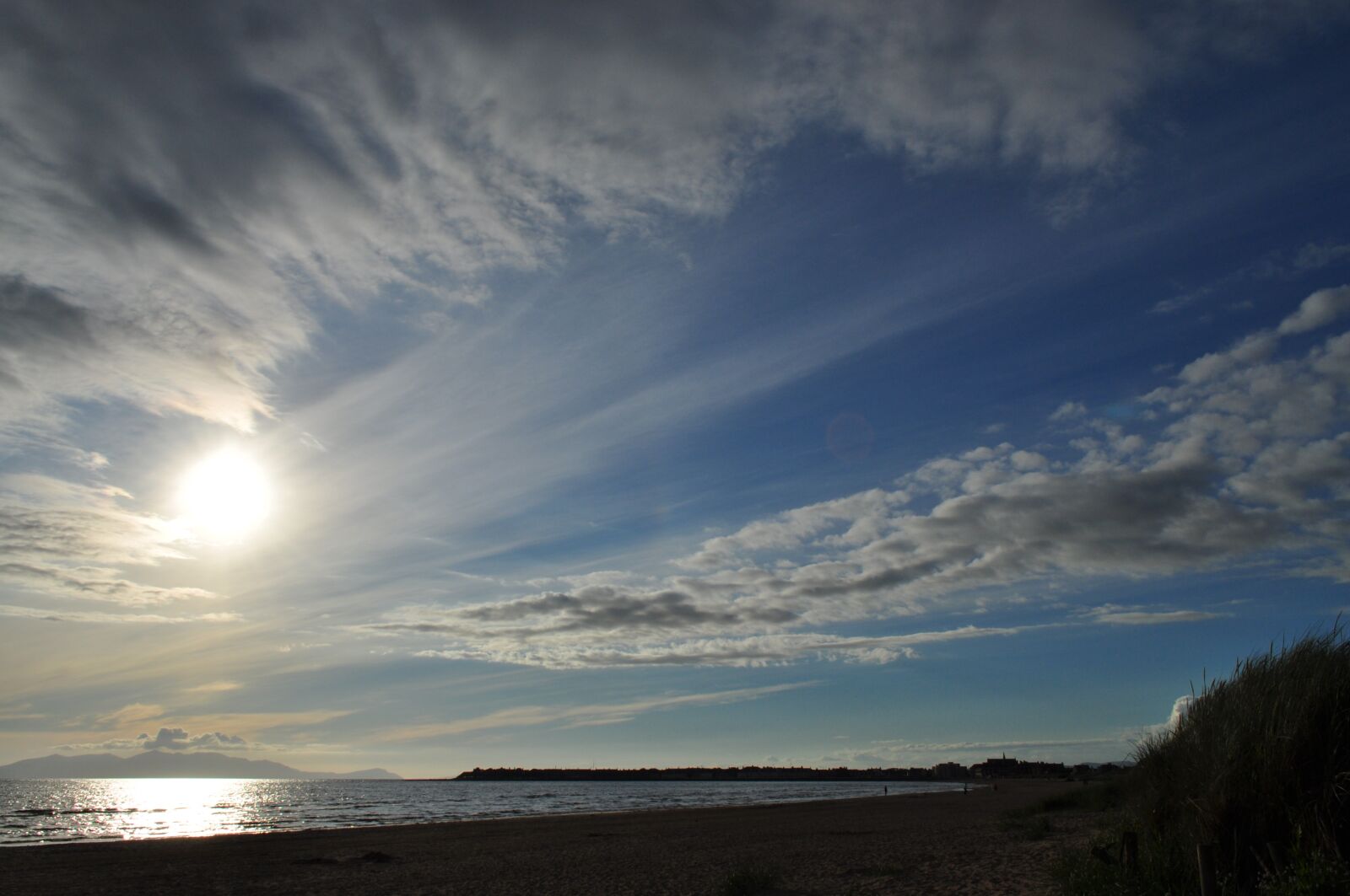 Nikon D5000 sample photo. Sunburst, island, sea photography