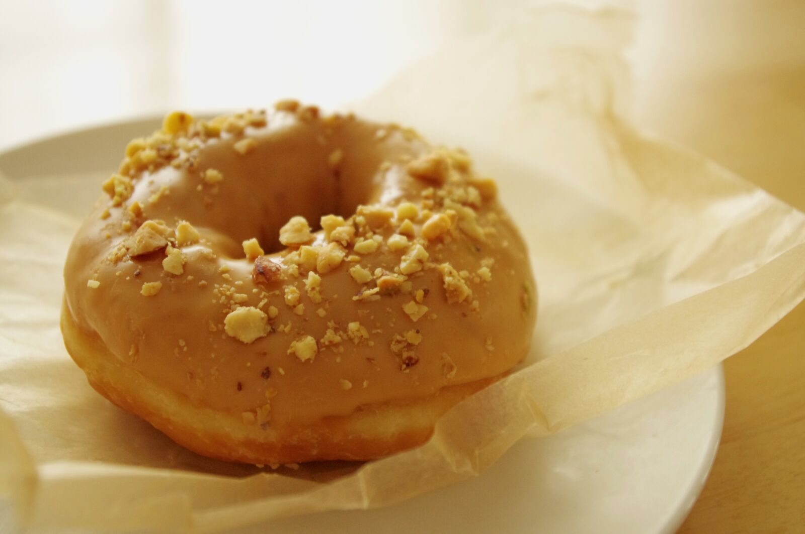 Pentax K-r sample photo. Donut, nuts, doughnut photography