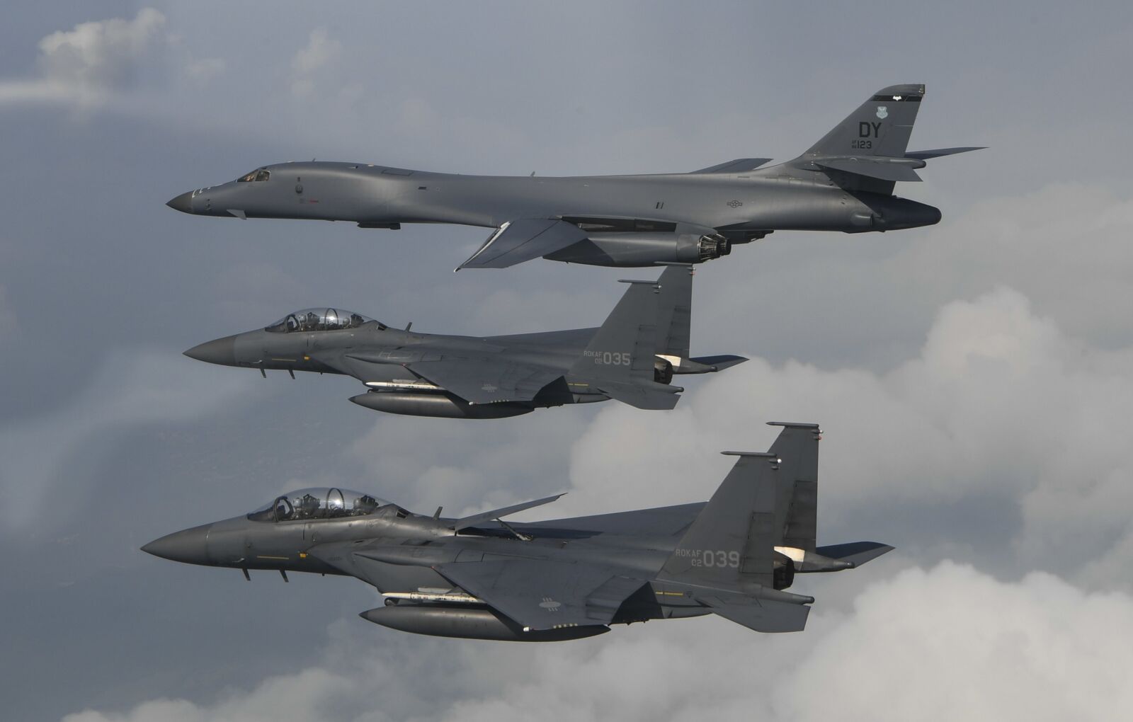 Nikon D5 sample photo. F-15, b-1b lancer, flight photography