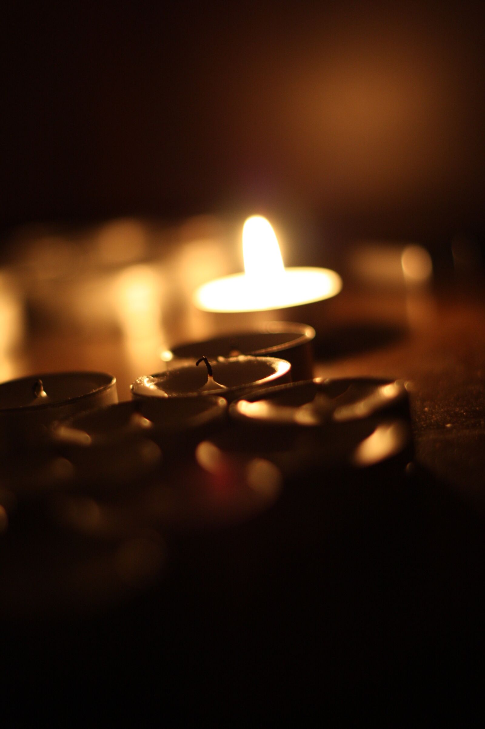 Canon EF 50mm F1.8 II sample photo. Candle, candles, tea, light photography