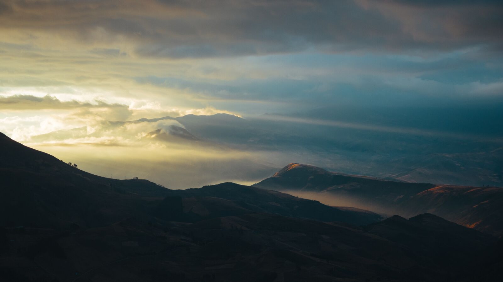 Canon EOS 750D (EOS Rebel T6i / EOS Kiss X8i) sample photo. Sunset, landscape, nature photography