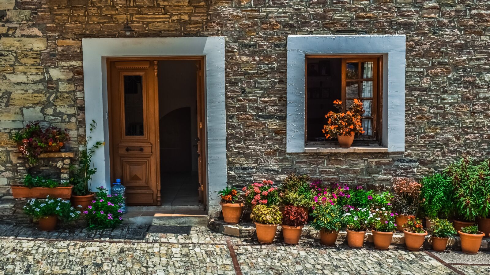 Nikon D3300 sample photo. House, facade, architecture photography