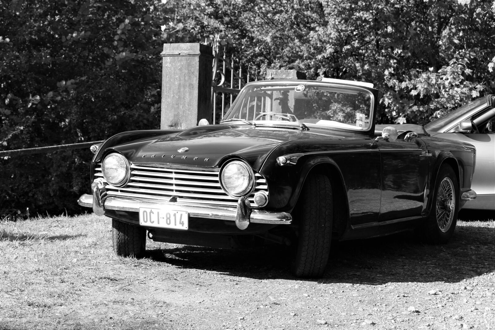 Canon EOS 550D (EOS Rebel T2i / EOS Kiss X4) sample photo. Machine, retro, old cars photography