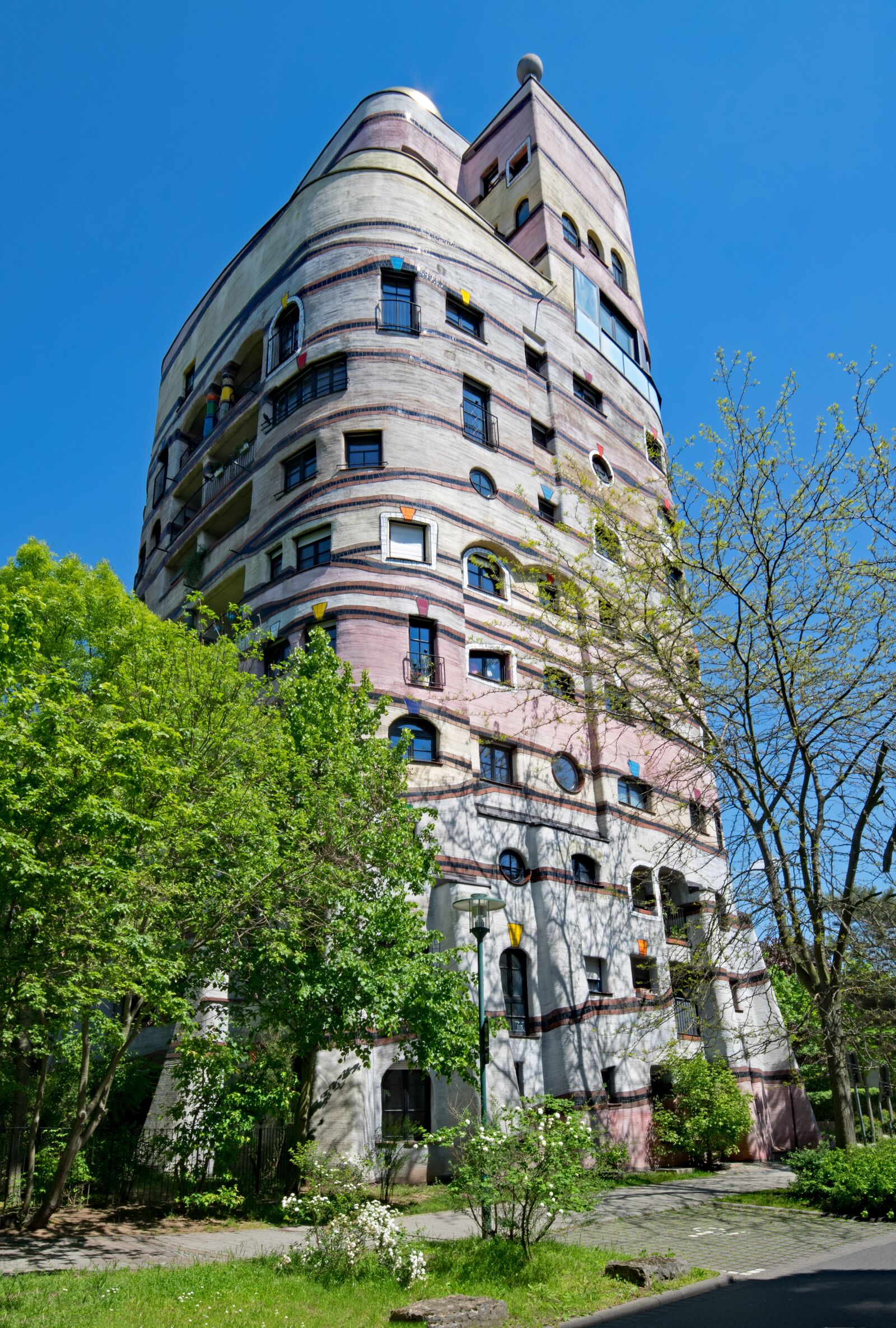 Nikon D5300 sample photo. Forest spiral, hundertwasser house photography