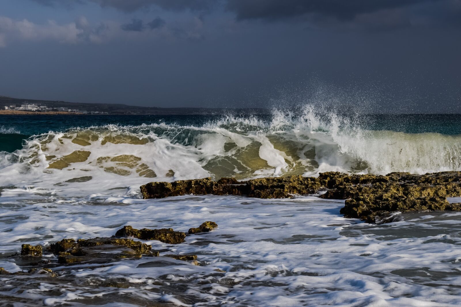 Nikon D3300 sample photo. Wave, smashing, sea photography