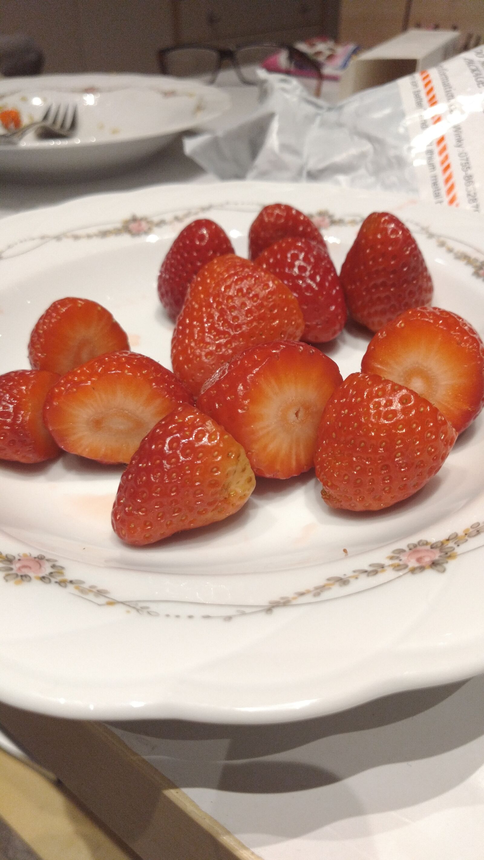ZTE A2017G sample photo. Strawberries, plate, red photography