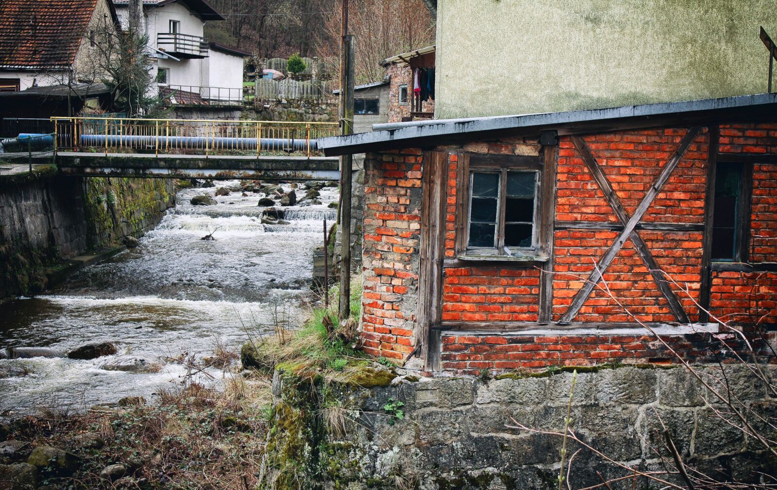 Canon EOS 450D (EOS Rebel XSi / EOS Kiss X2) sample photo. Torrent, mountains, stream photography