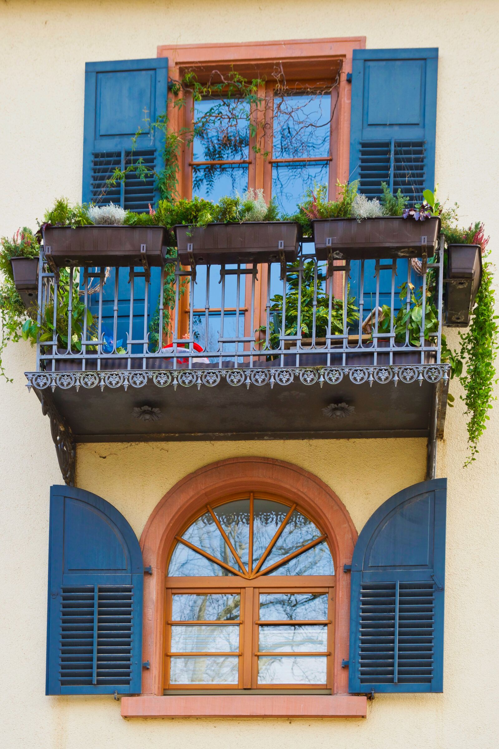 Nikon D5300 sample photo. Window, house, architecture photography