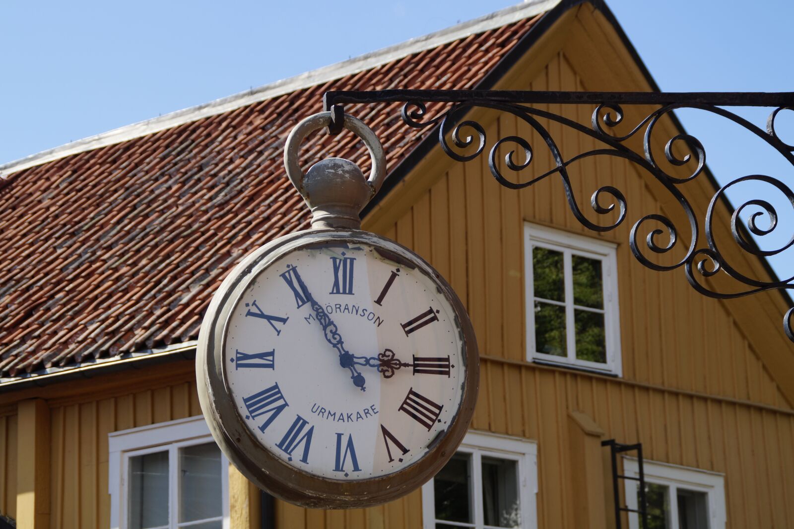 Sony SLT-A58 sample photo. Clock, old, sweden photography