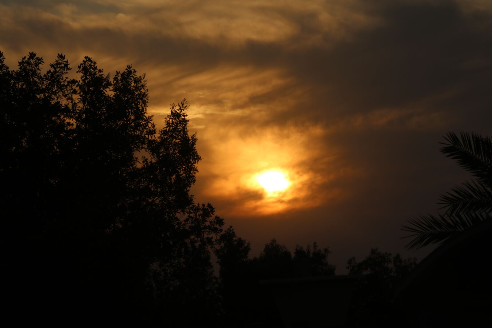 Canon EF75-300mm f/4-5.6 sample photo. Sunset, sun, clouds photography