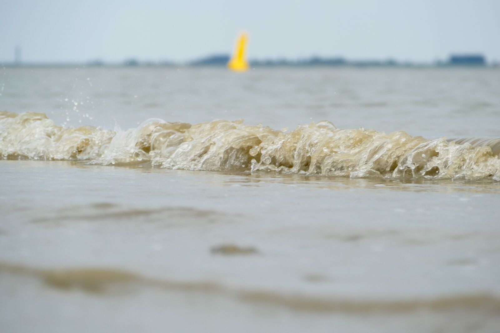 Panasonic Lumix DMC-FZ1000 sample photo. Wave, water, sea photography