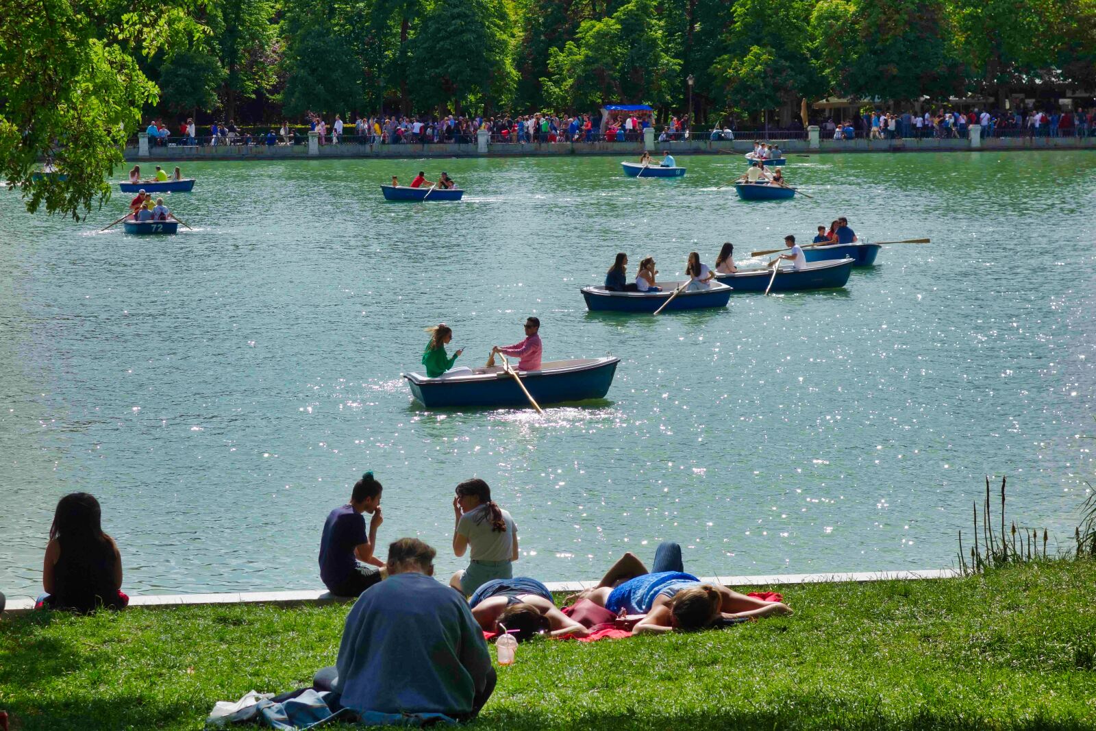 Sony Cyber-shot DSC-RX100 sample photo. Retirement, retiro pond, boats photography