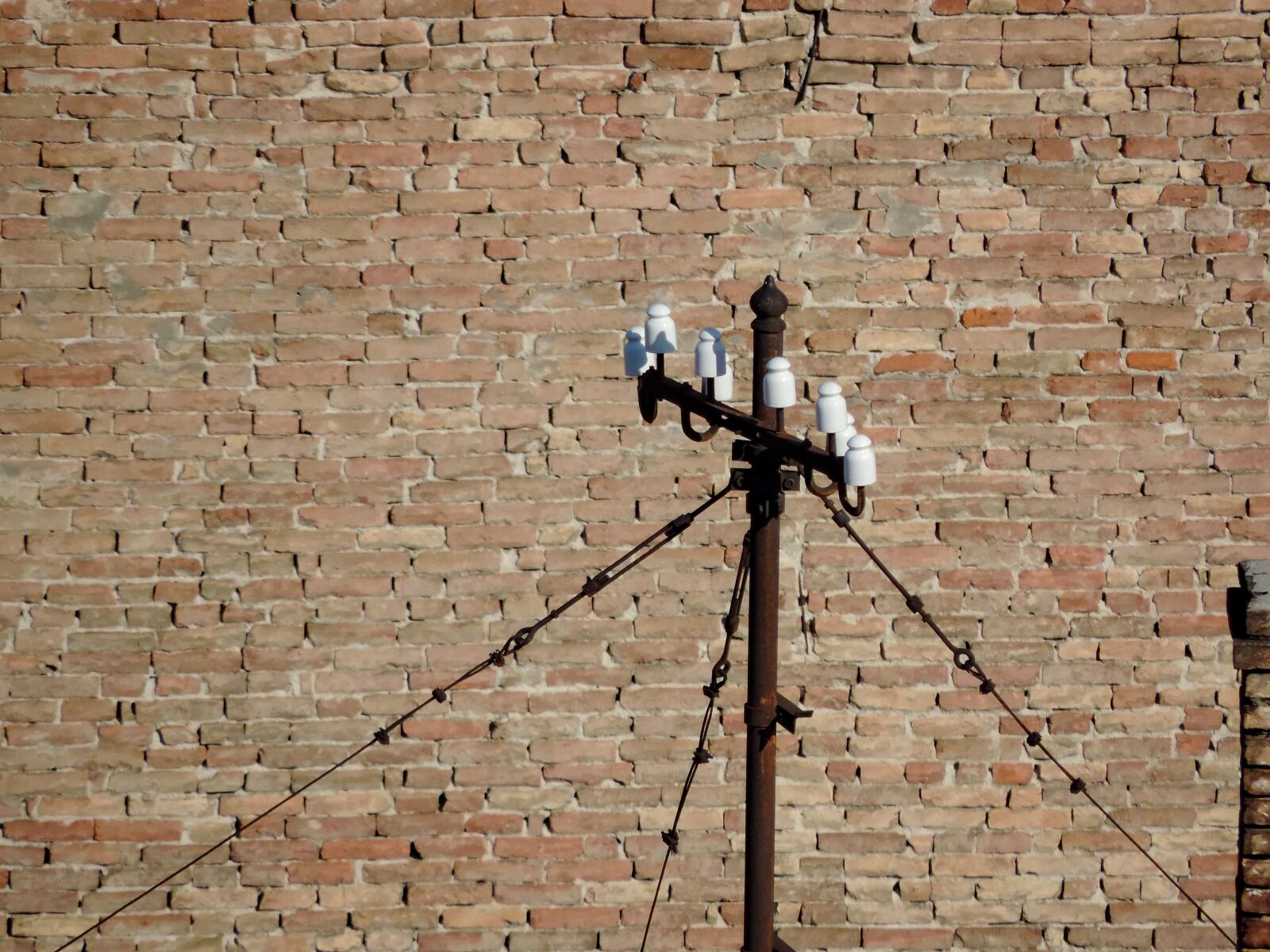 Nikon Coolpix P520 sample photo. Abandoned, cast iron, electricity photography