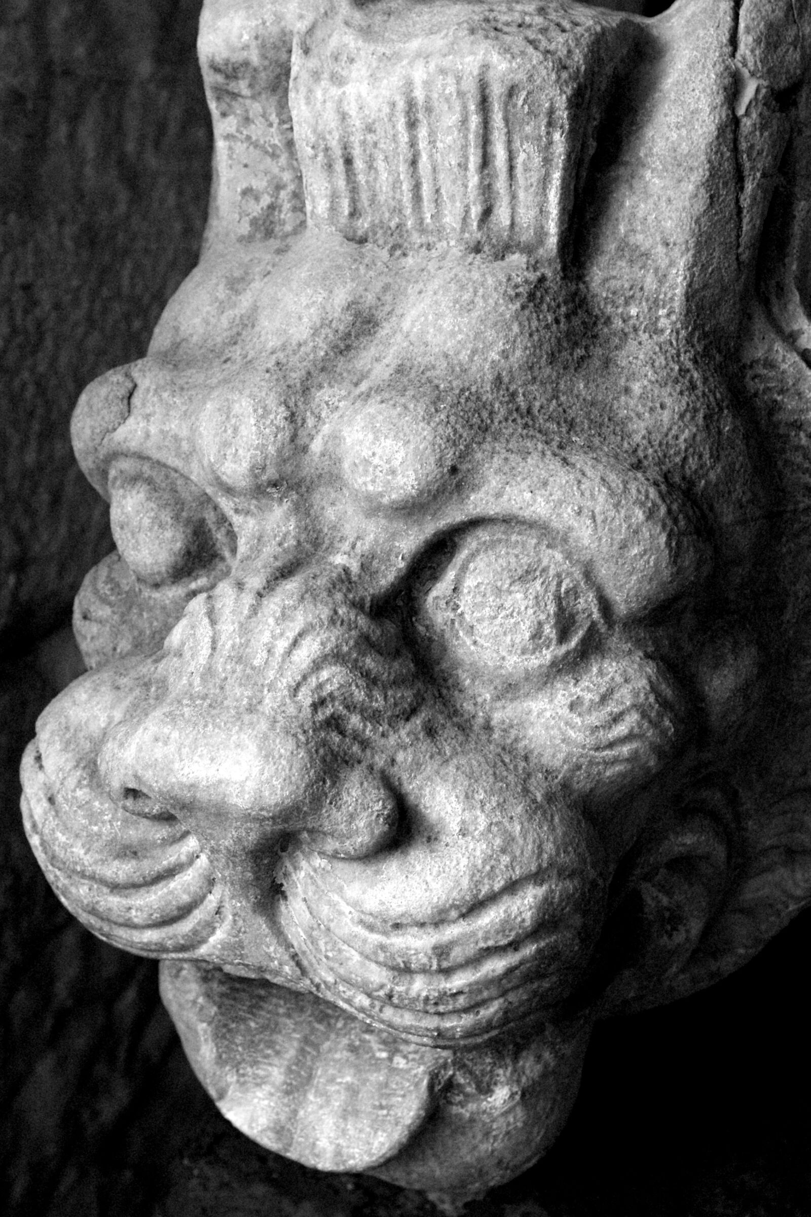 Sony Alpha DSLR-A350 sample photo. Stone, sculpture, figure photography