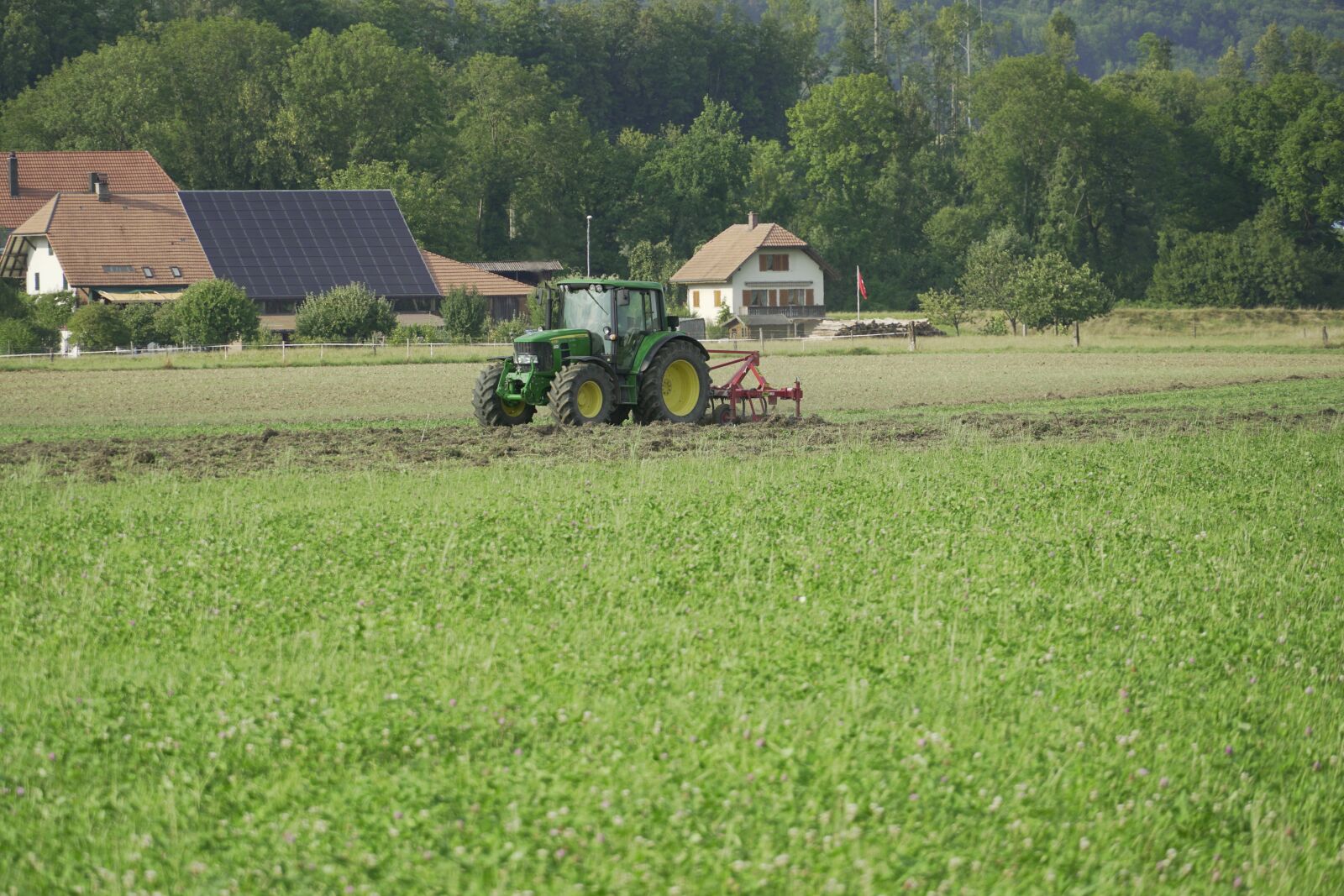 Sony E 18-135mm F3.5-5.6 OSS sample photo. Agriculture, tractor, machine photography
