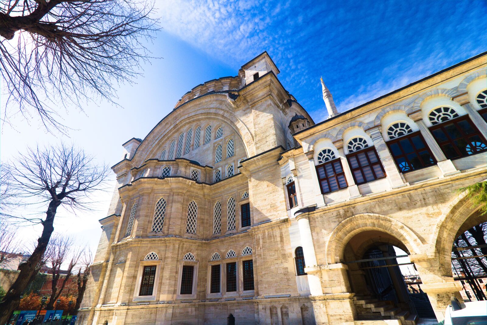 Canon EOS 77D (EOS 9000D / EOS 770D) sample photo. Cami, nuruosmaniye, istanbul photography