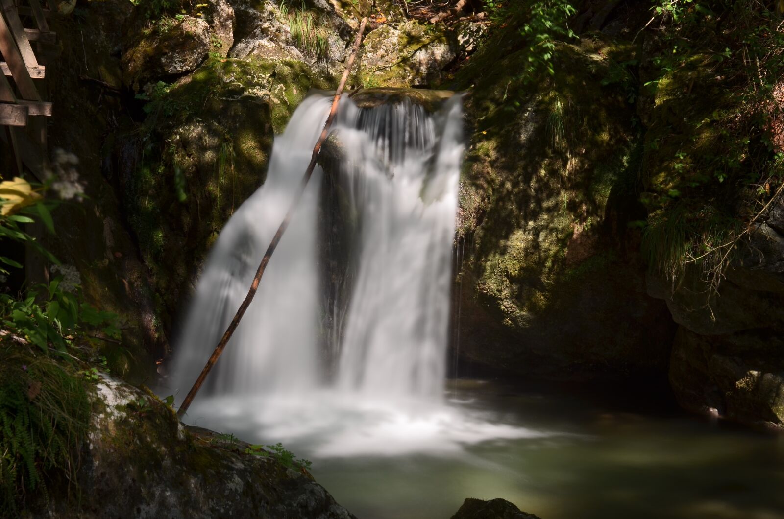 Nikon D7000 sample photo. Waterfall, myraf lle, lower photography