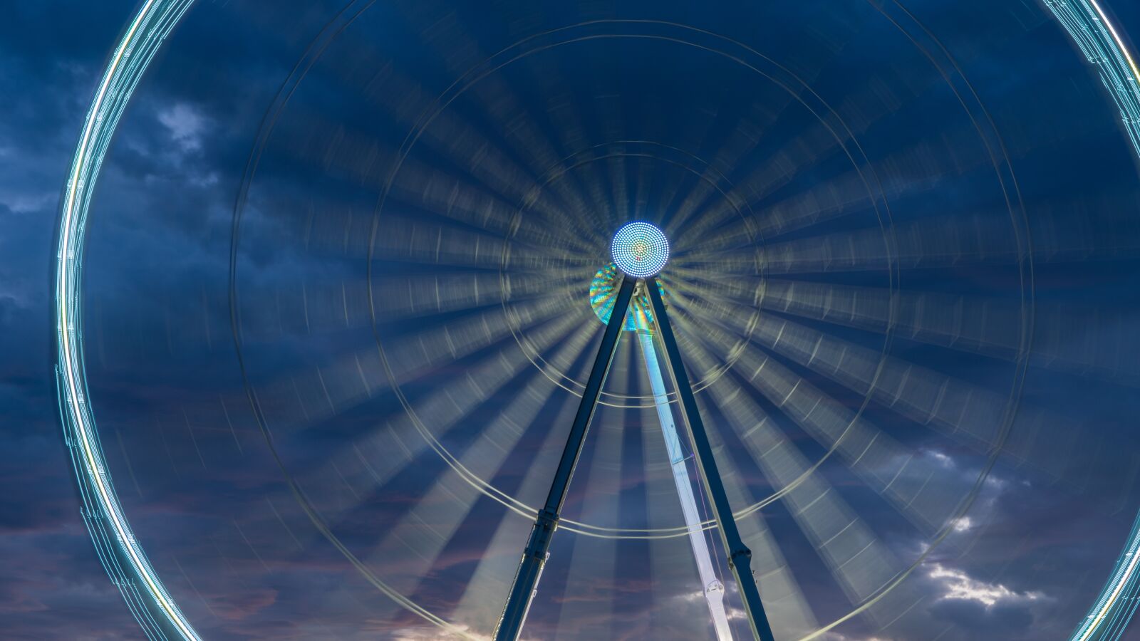 Sony a6400 sample photo. Ferris wheel, evening, night photography