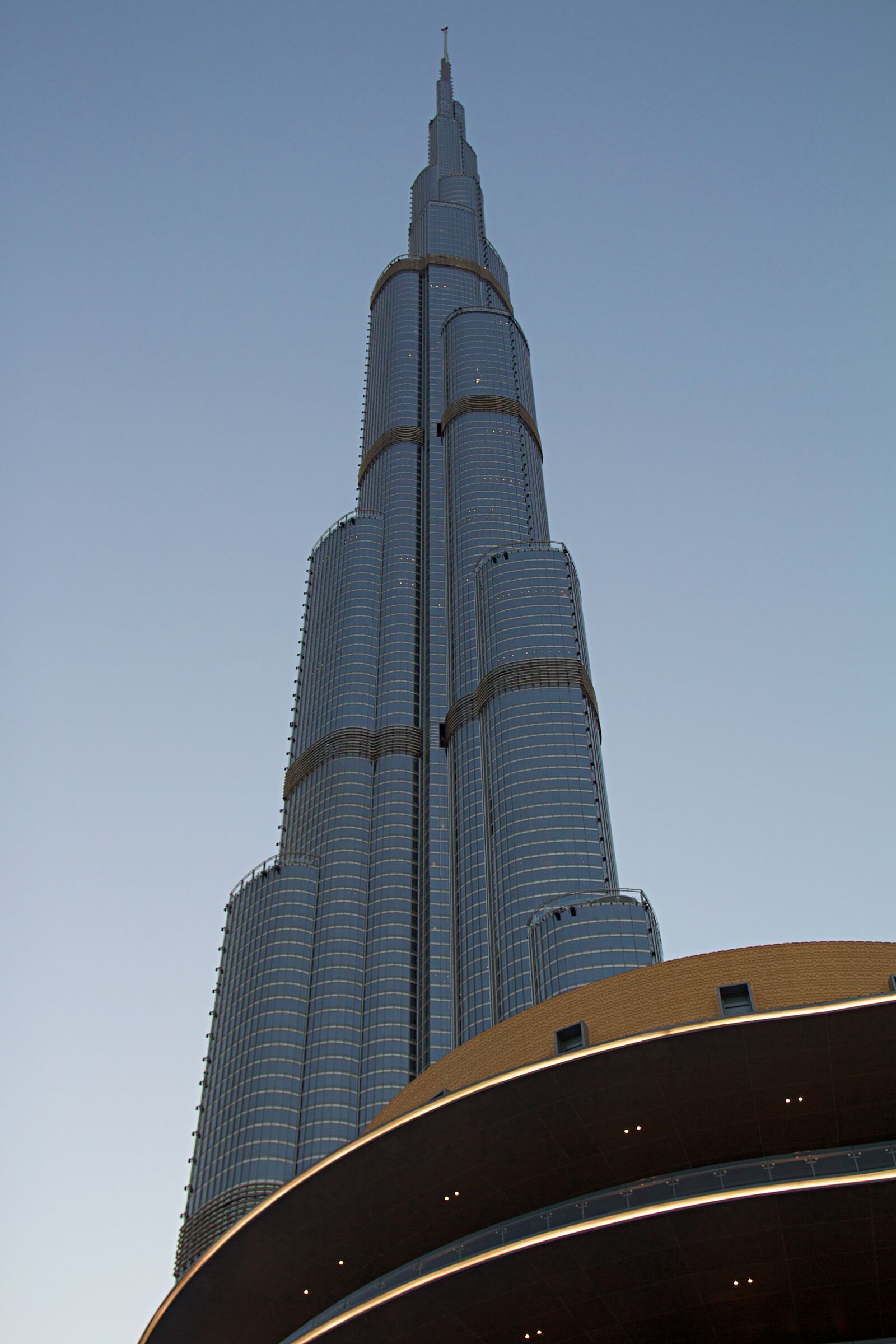Canon EOS 600D (Rebel EOS T3i / EOS Kiss X5) sample photo. Dubai, burj khalifa, skyscraper photography