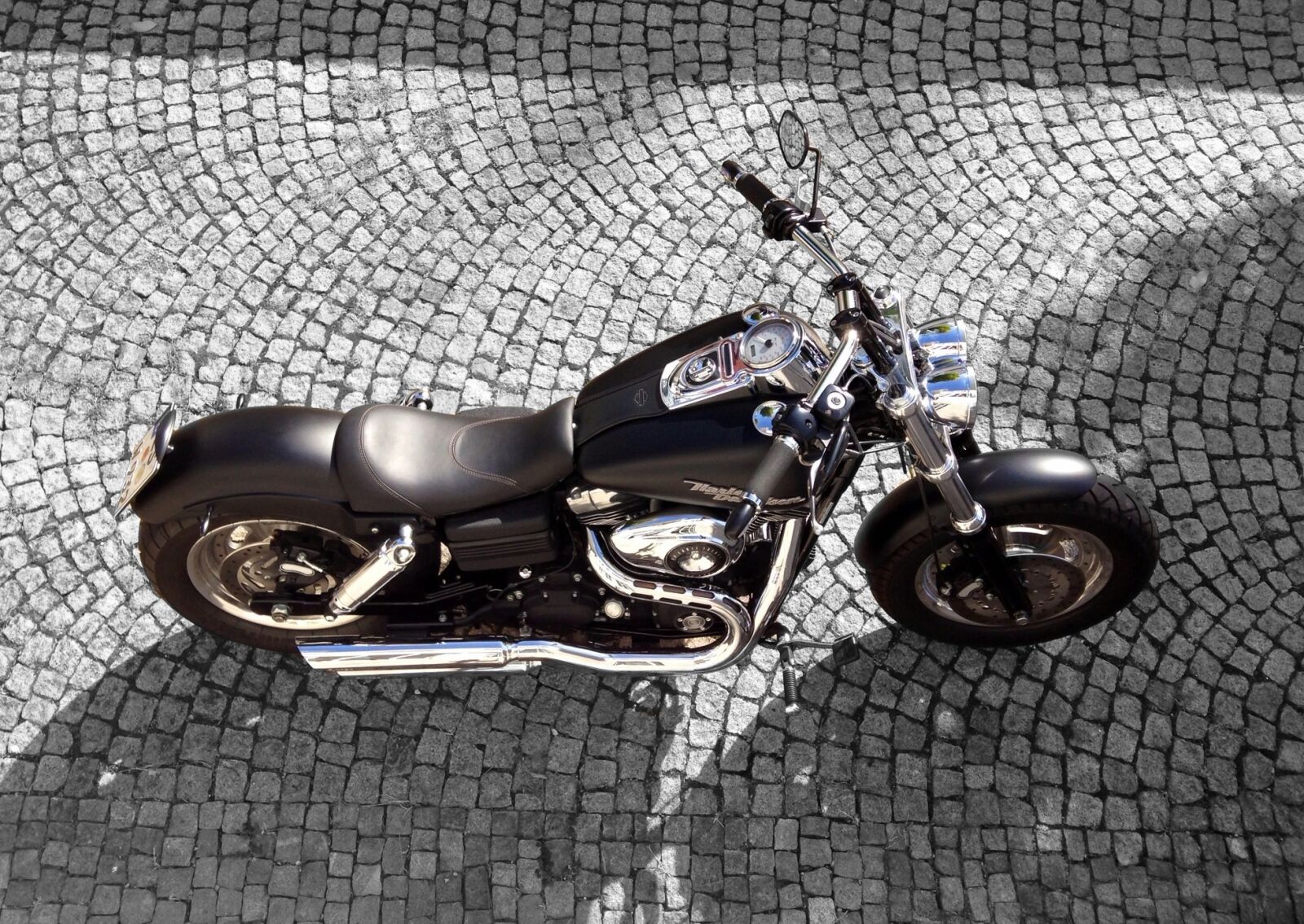 Apple iPhone 5 sample photo. Bike, harley, harley davidson photography