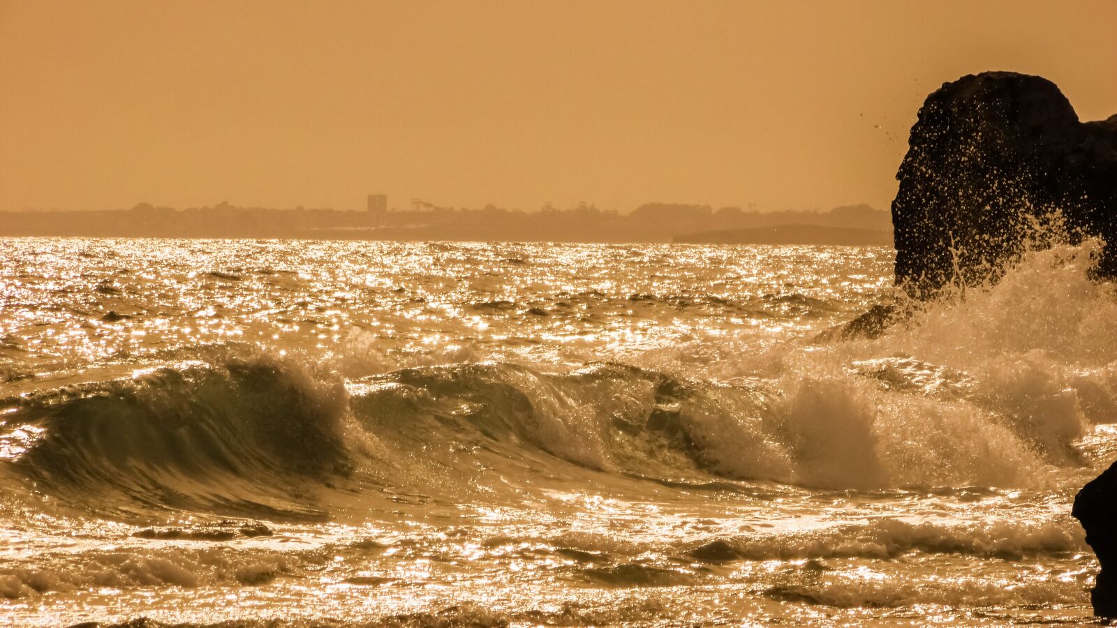 Canon PowerShot SX400 IS sample photo. Sea, wave, afternoon photography