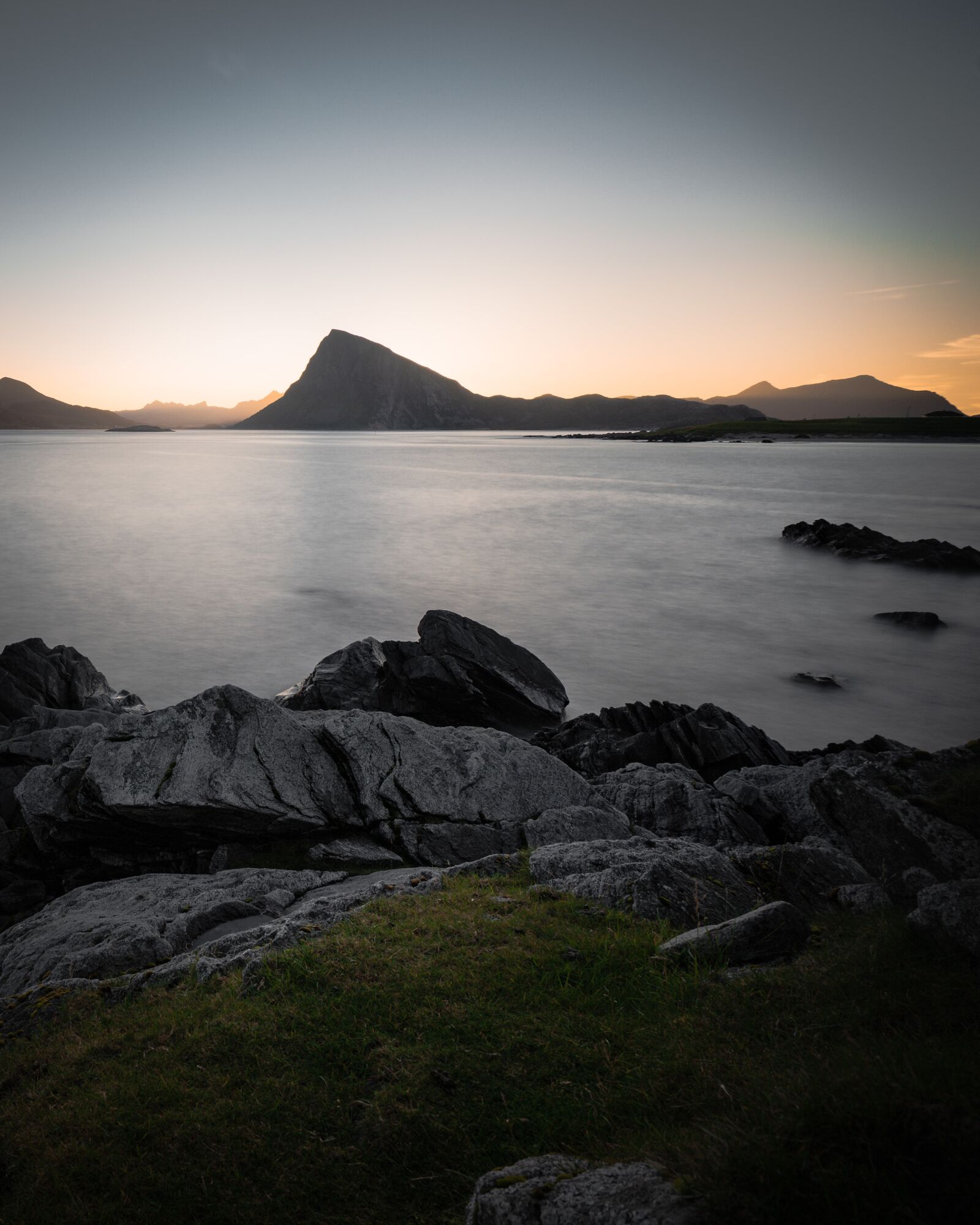 Sony a7 II + Sony Vario-Tessar T* FE 16-35mm F4 ZA OSS sample photo. Norway, lofoten, nature photography